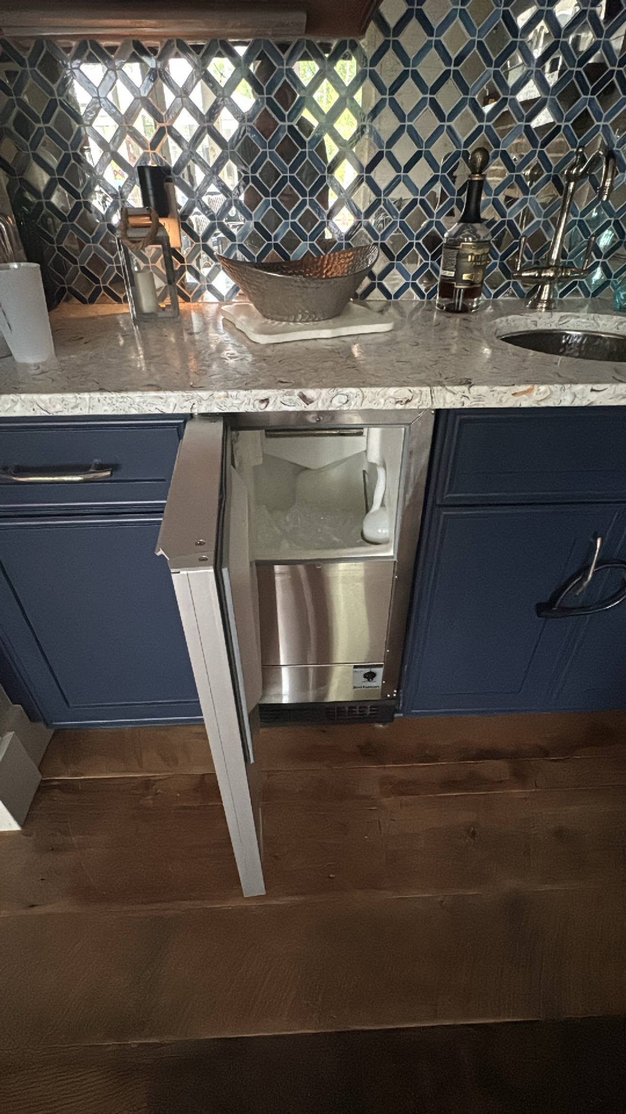 Undercounter Ice Maker