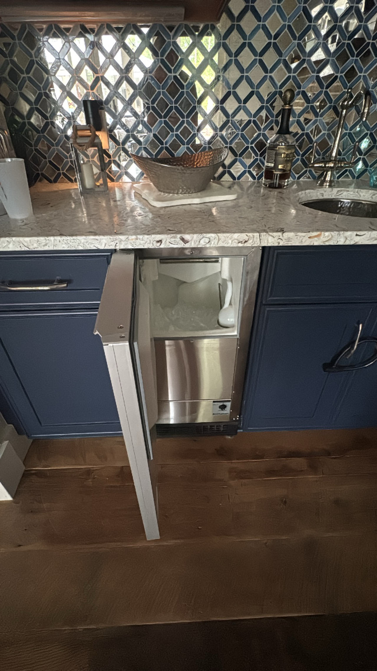 Undercounter Ice Maker