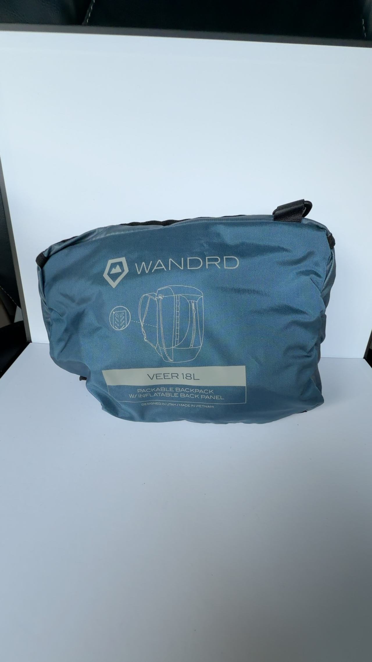 WANDRD Veer 18L Packable Backpack with Inflatable Camera Cube – Black