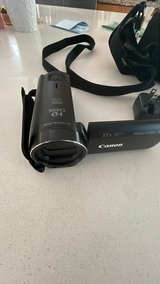 Canon VIXIA HF R800 - Image 3