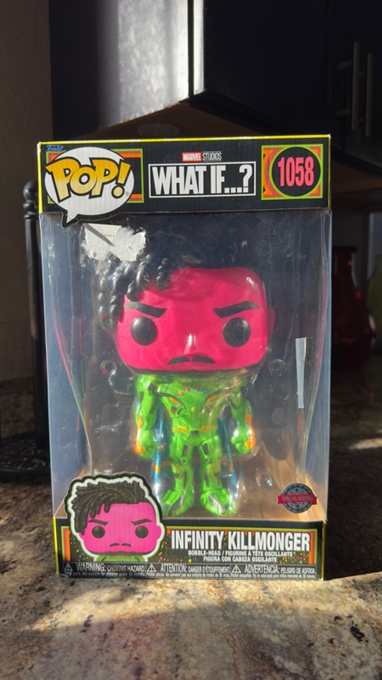 Funko POP! Infinity Killmonger Blacklight Jumbo