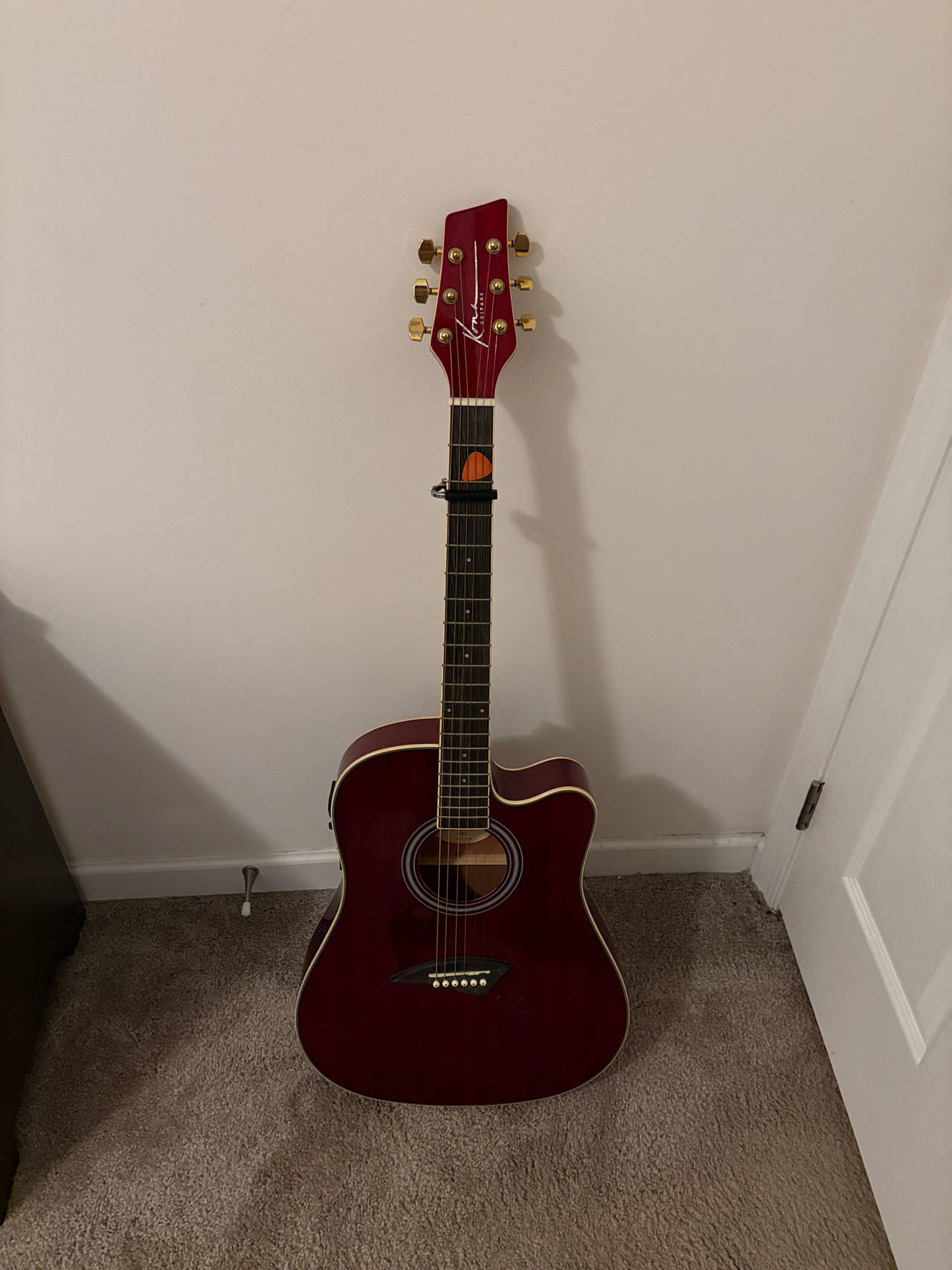 Lucero Cutaway Acoustic-Electric Guitar