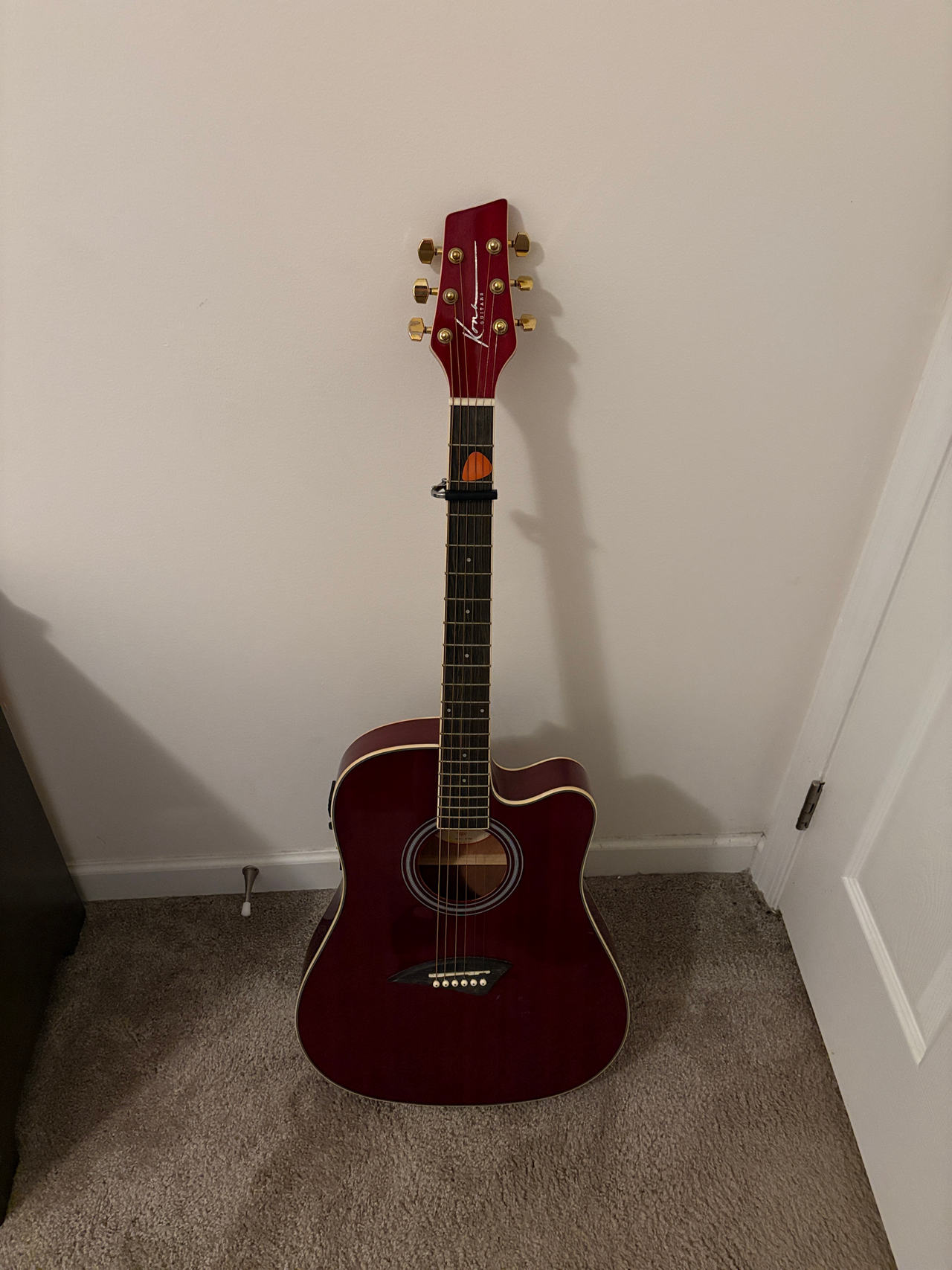 Lucero Cutaway Acoustic-Electric Guitar