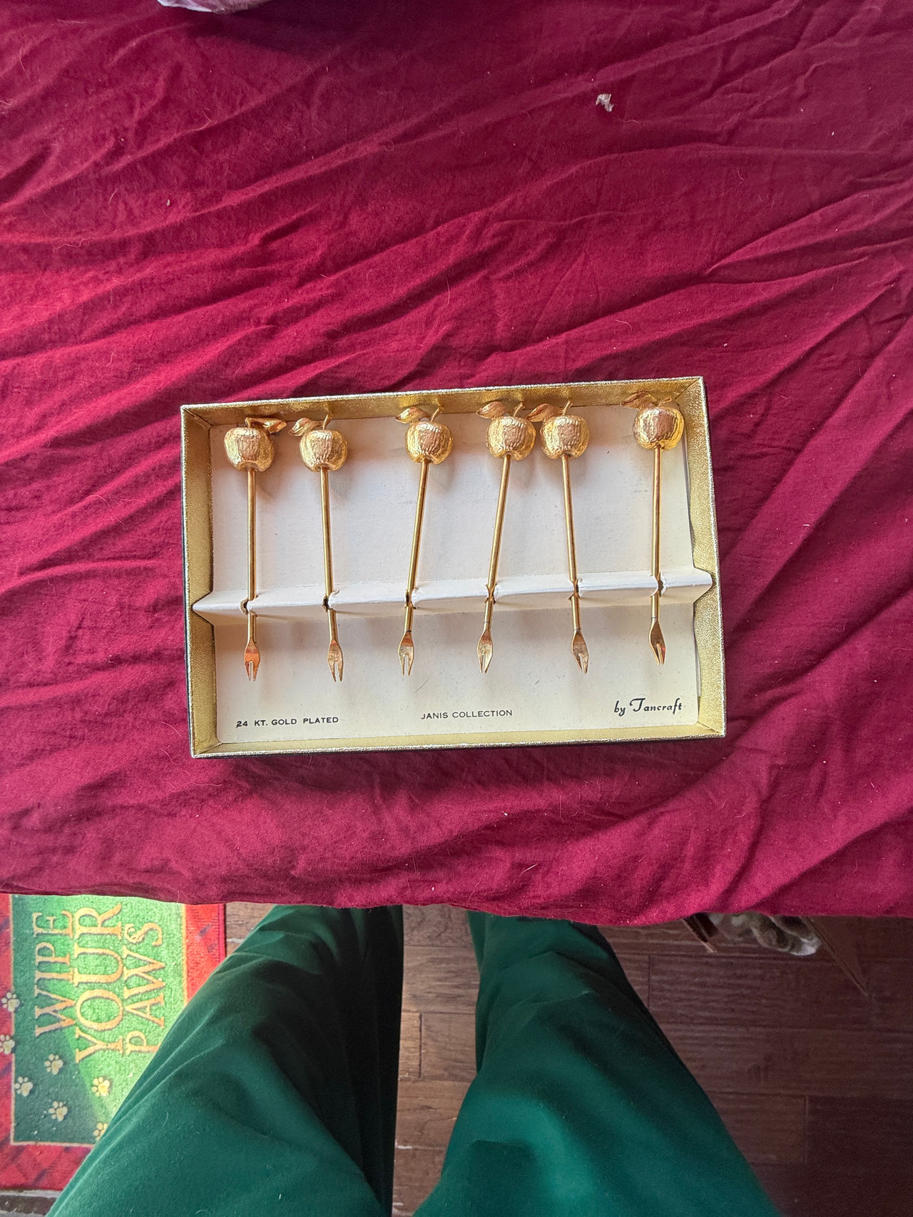 Famcroft Janis Collection 24kt Gold Plated Apple Cocktail Forks