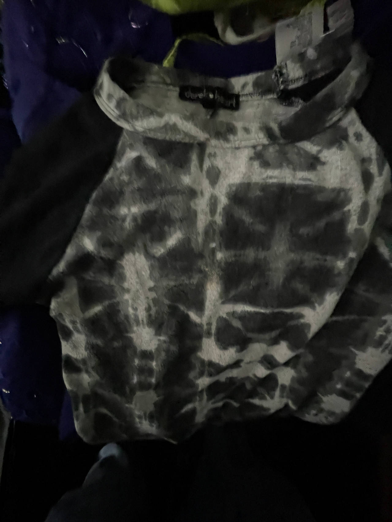 tie-dye raglan shirt