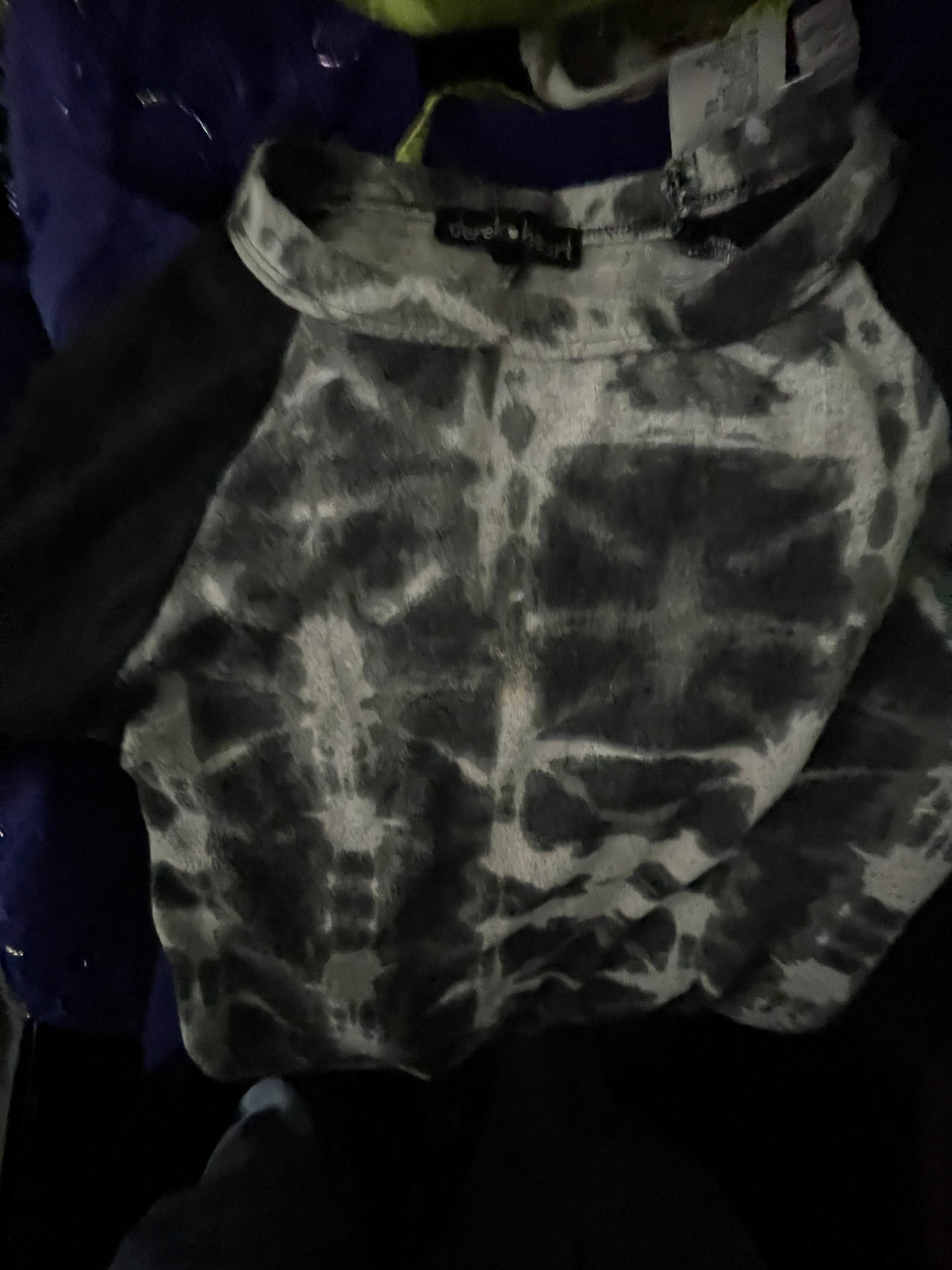 tie-dye raglan shirt
