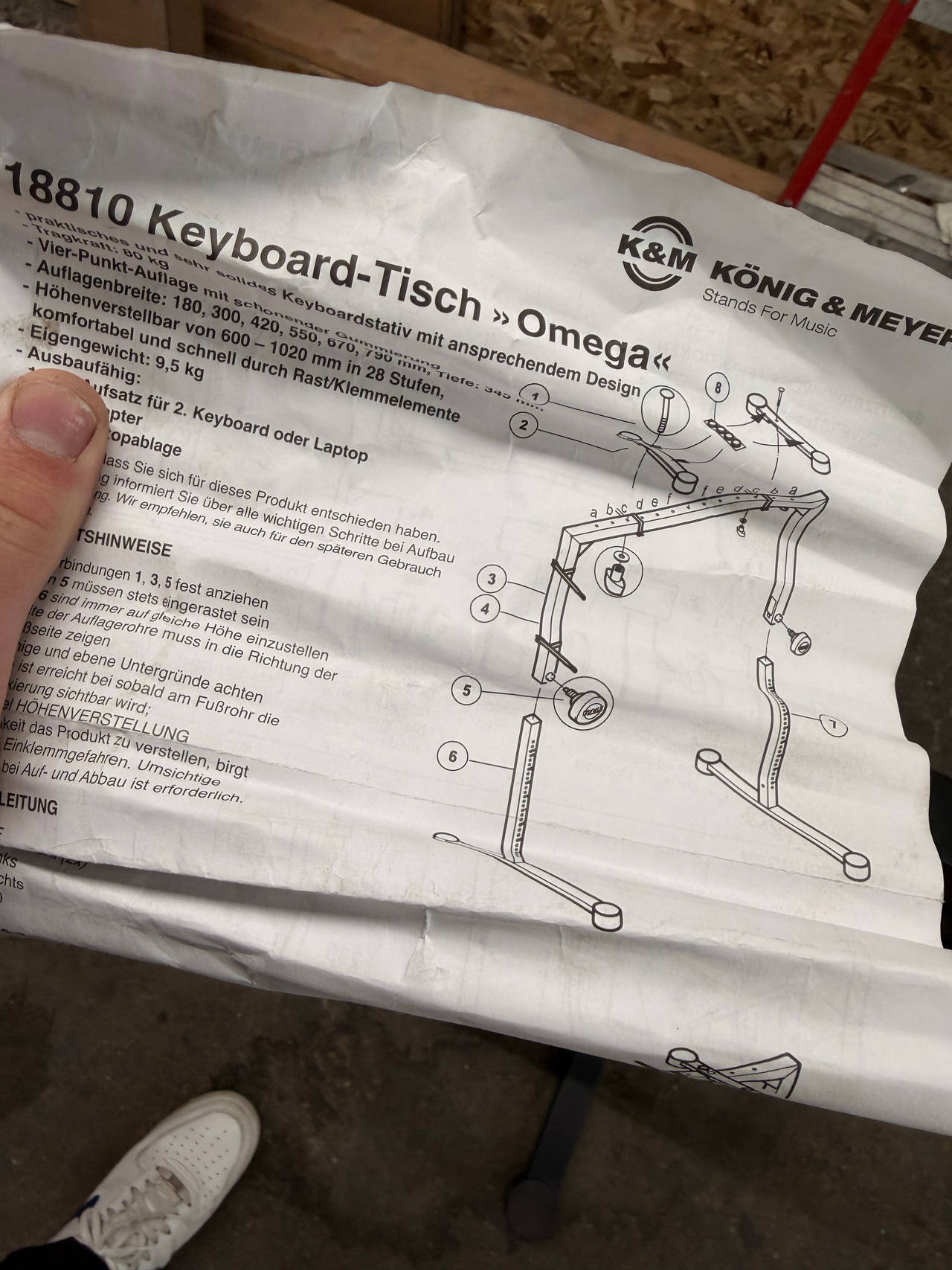 K&M 18810 Omega Keyboard Stand