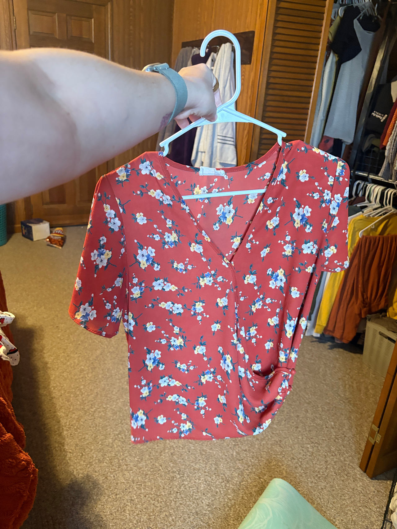 Floral V-Neck Twist Front Top