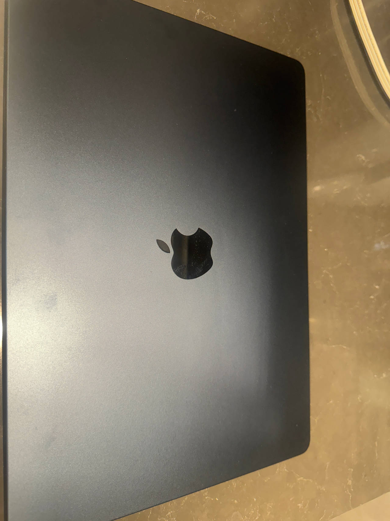 Apple MacBook