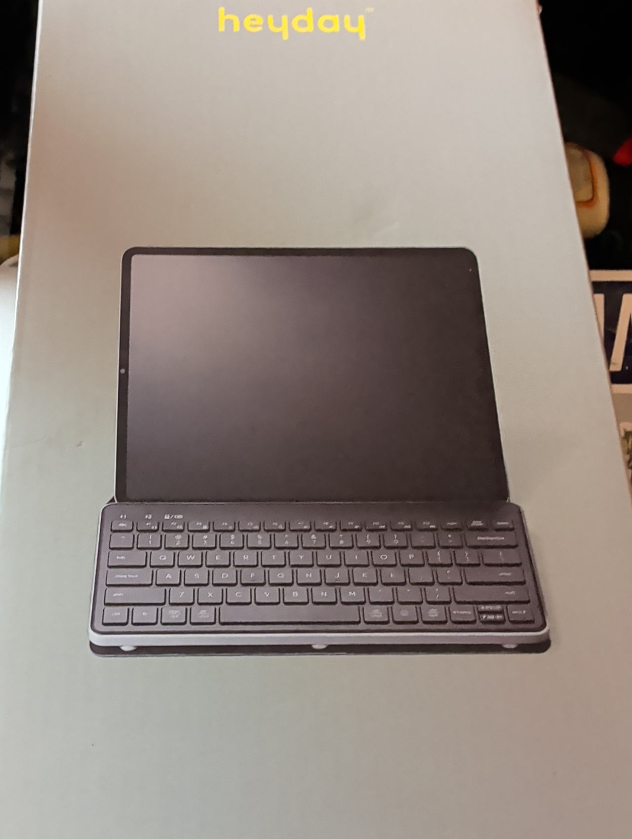 heyday Wireless Keyboard with Stand