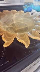 Amber and Cream Swirl Sunburst Art Glass Bowl - Image 3