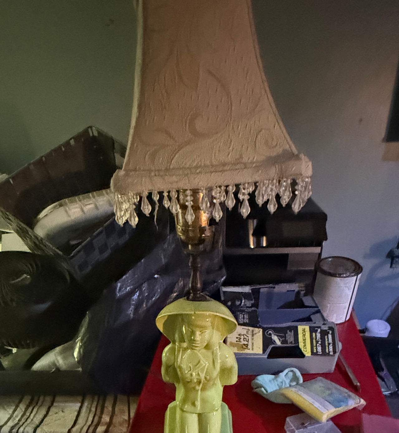 Vintage Mid-Century Asian Figural Ceramic Lamp