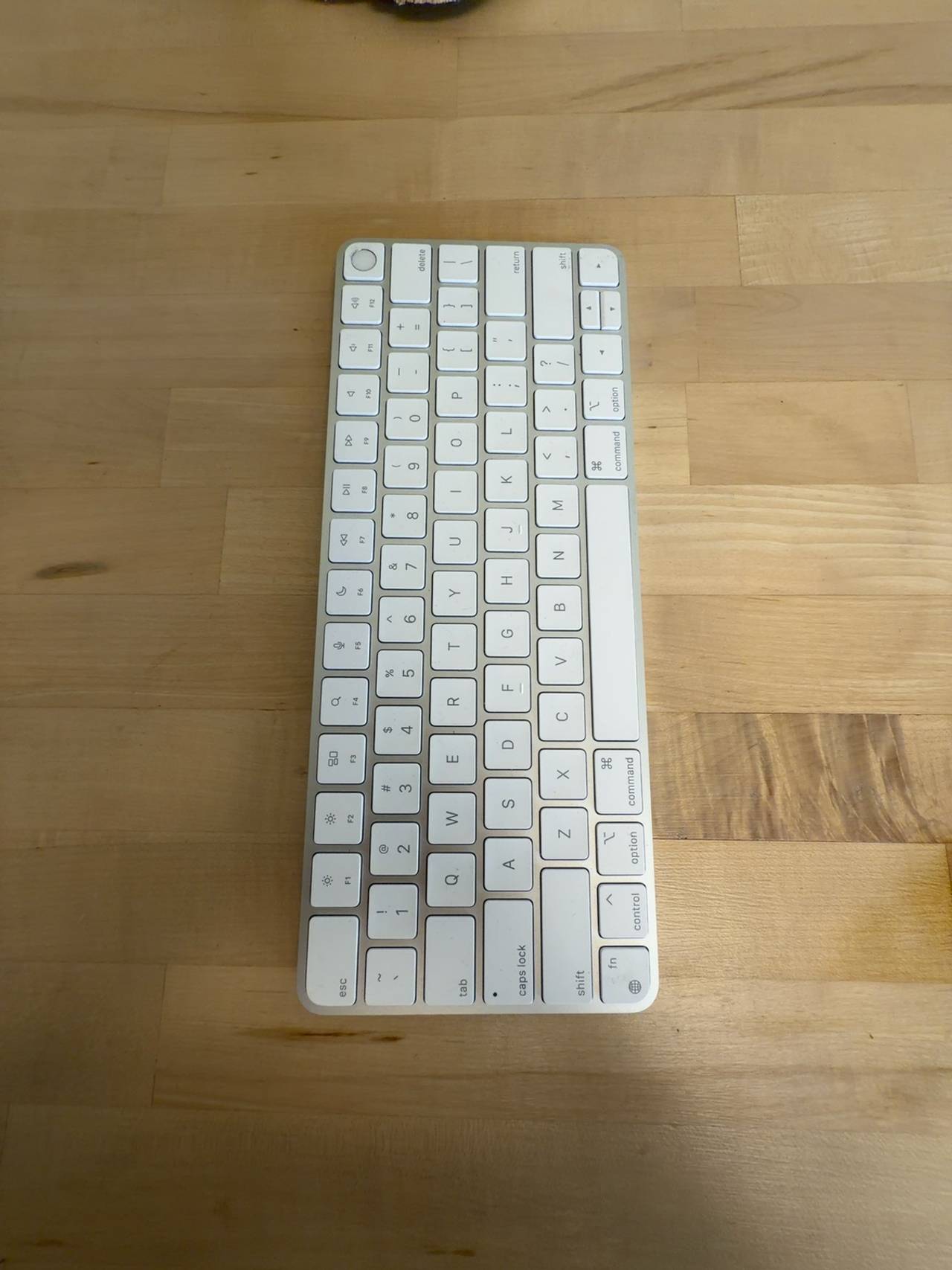 Apple Magic Keyboard with Touch ID White