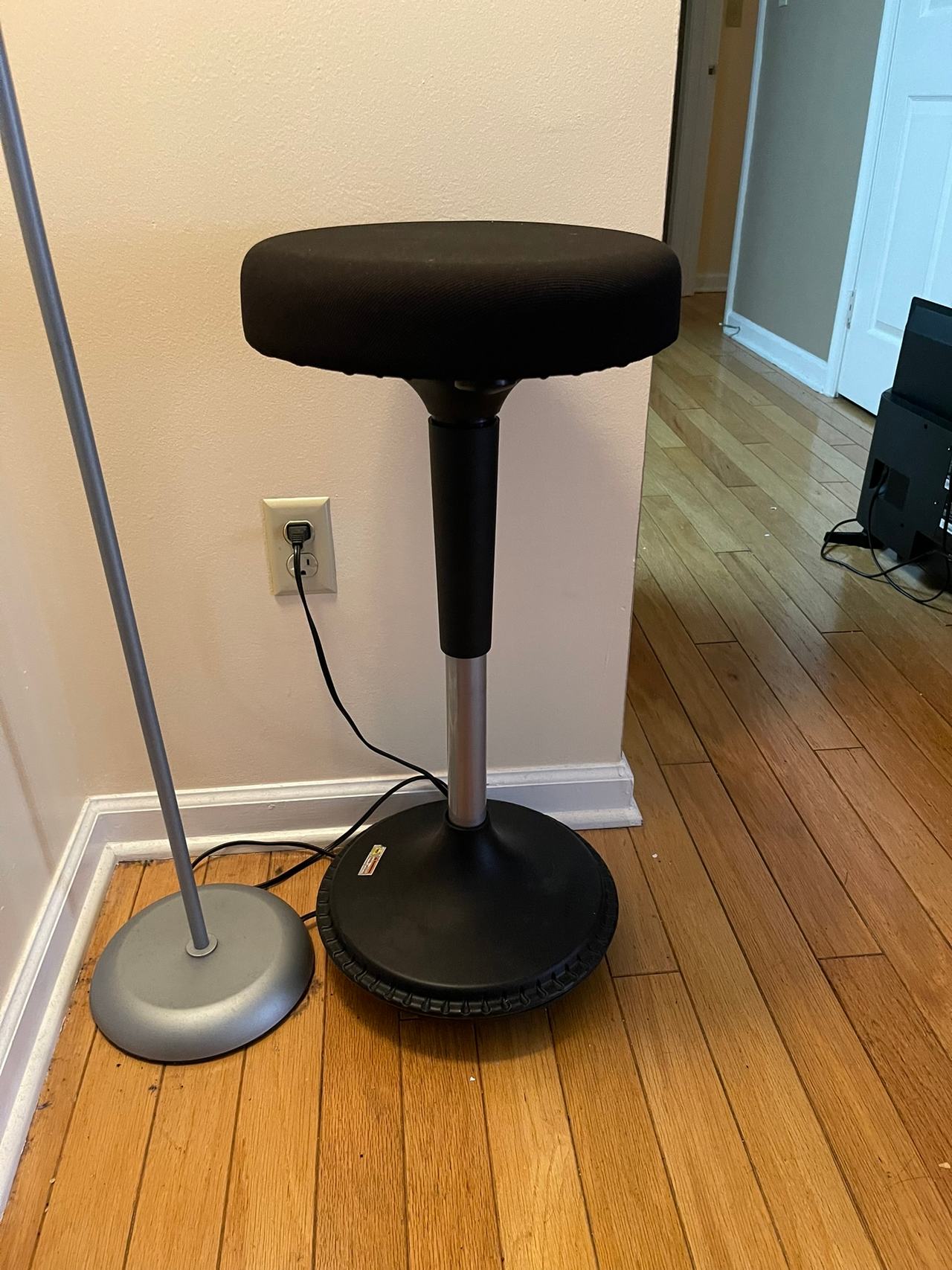 active sitting stool