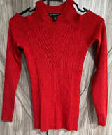 XS INC International Concepts Cold-Shoulder Ribbed Sweater Red festive party - Image 5