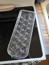Frigidaire 18 Count Egg Tray with Lid - Image 2