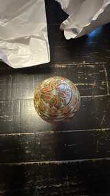 Vintage Satsuma Style Hand Painted Porcelain Egg with Stand - Image 3