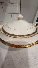 Limoges Gold Trimmed Covered Casserole Dish - Image 2