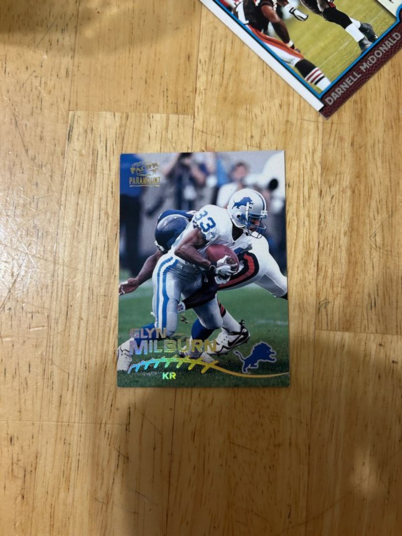 1999 Paramount Football Card - Glyn Milburn