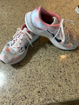 Nike Air Winflo 10 Premium Women’s Sneakers - Image 1