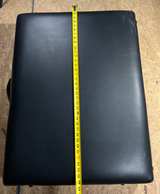 Saloniture Portable Folding Massage Table with Sheets & Accessories - Image 7