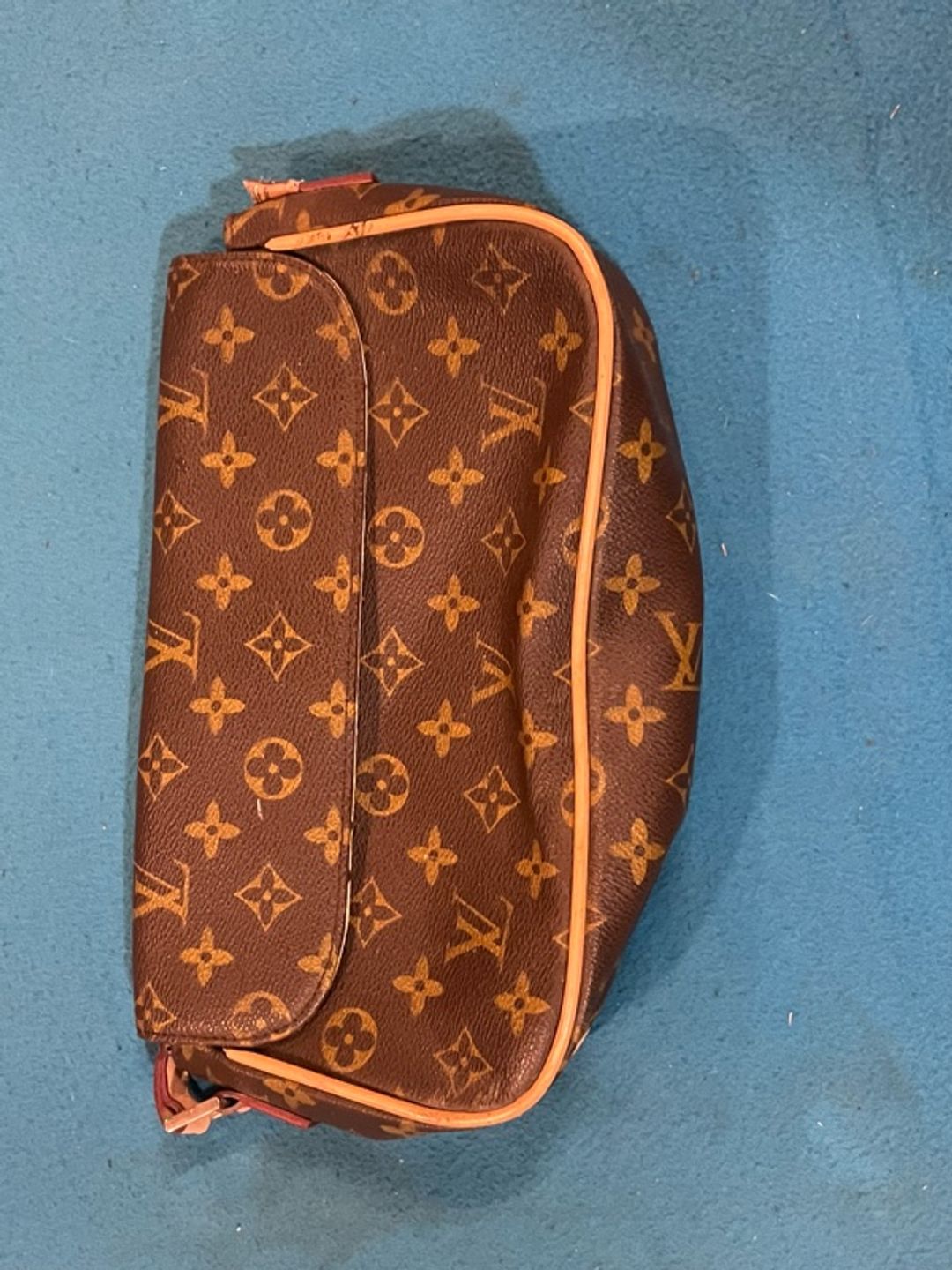 Louis Vuitton Monogram Messenger Bag Brown