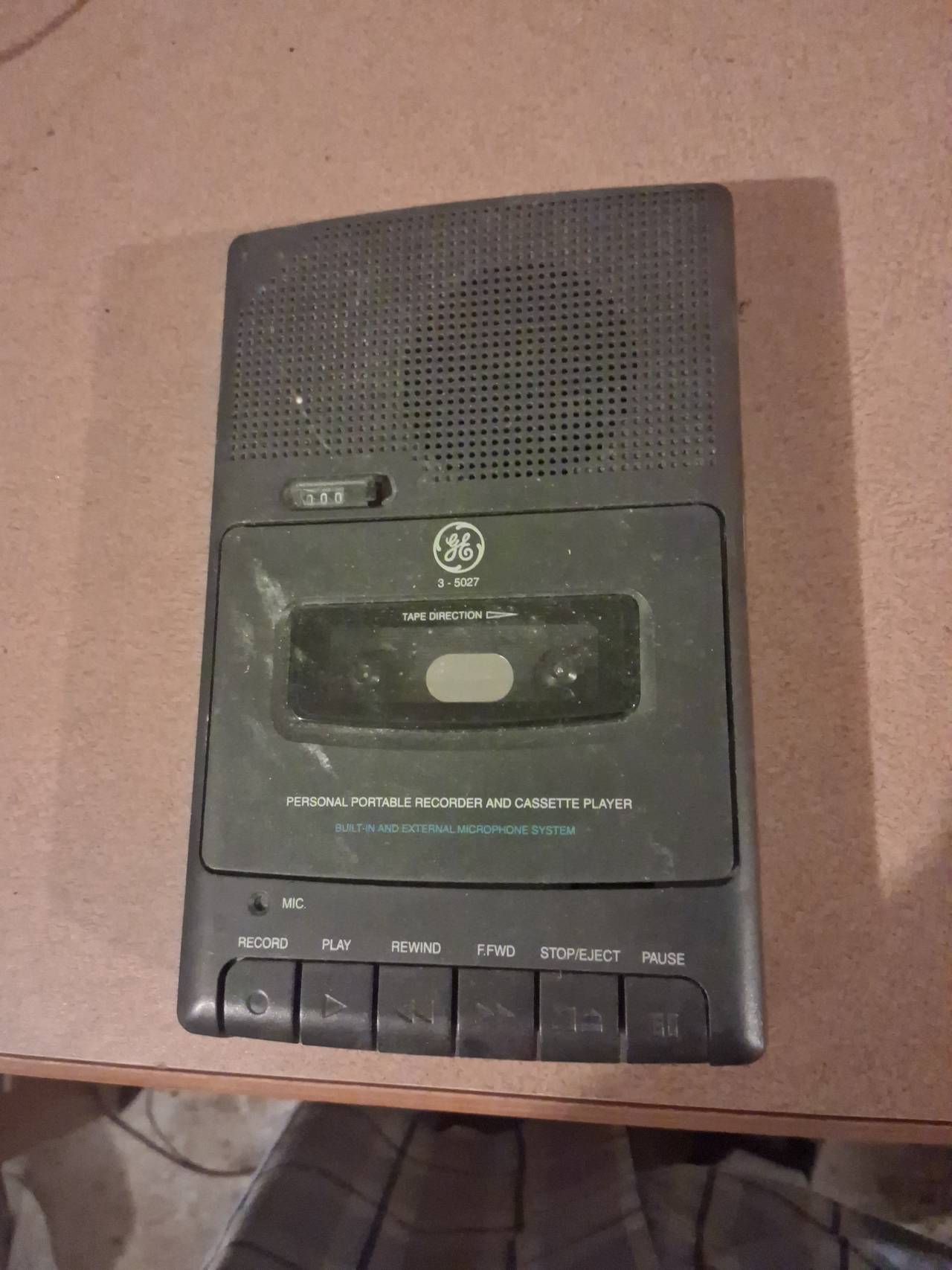 GE 3-5027 Personal Portable Recorder and Cassette Player