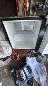Galanz 1.7 Cu Ft Compact Mini Fridge - Image 2