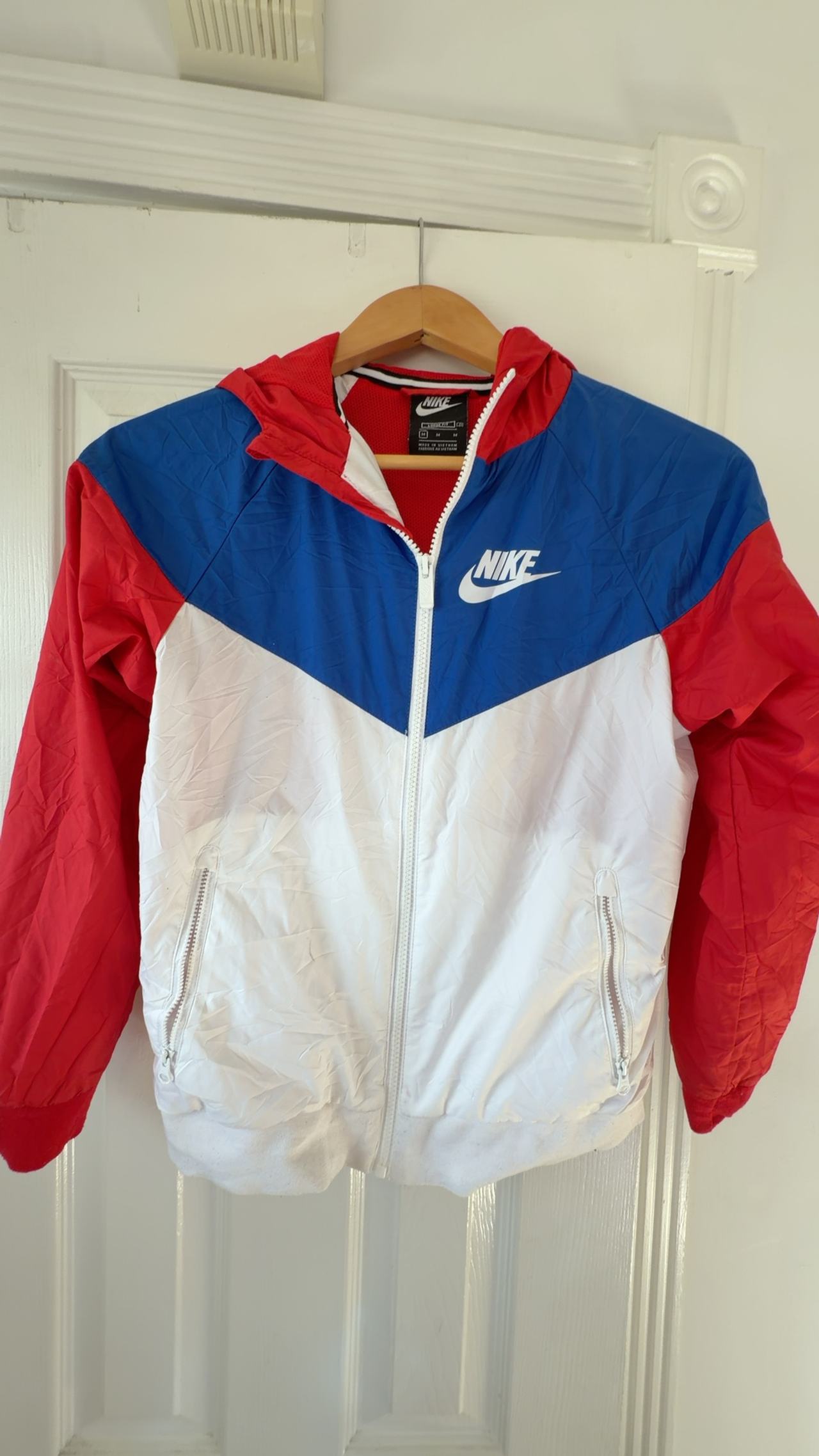 Nike Sportswear Windrunner Jacket Red/White/Blue