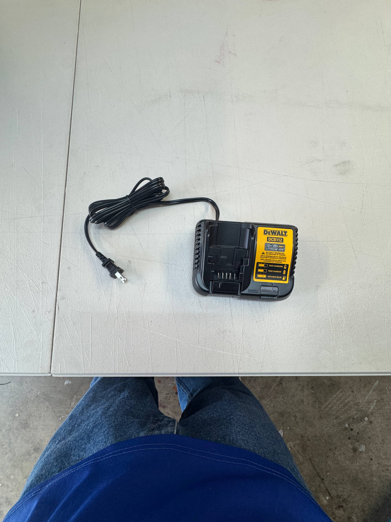 New DeWalt DCB112 12V/20V Max Li-Ion Battery Charger