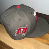New Era Tampa Bay Buccaneers Fitted Hat - Image 3