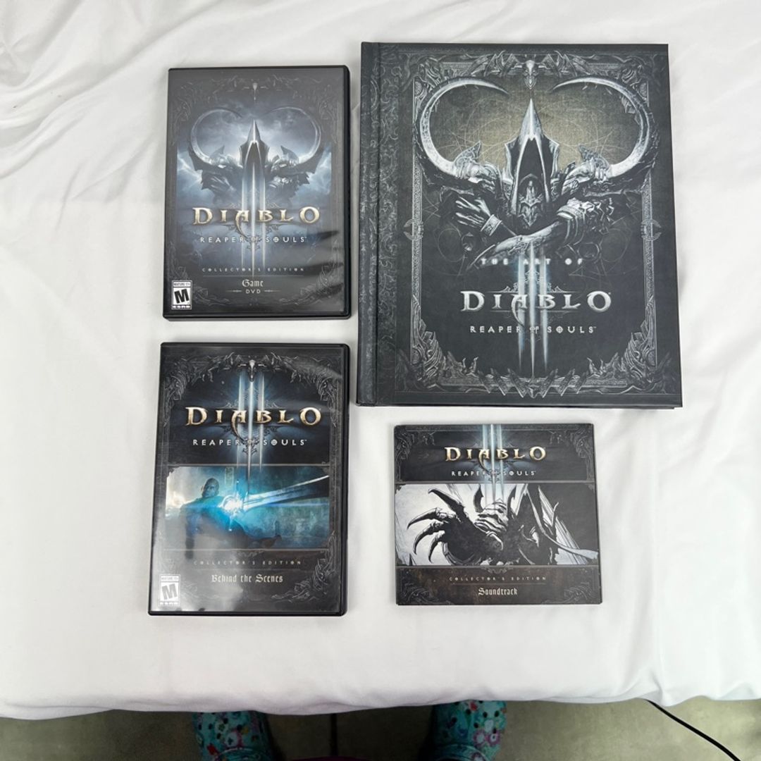 Blizzard Diablo III Reaper of Souls Collector’s Edition Art Book DVD Soundtrack