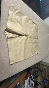 Banana Republic Men's 9" Classic Stretch Chino Short - Image 3