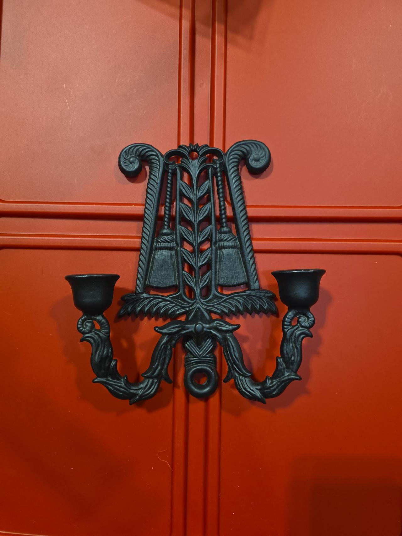 Wilton Vintage Cast Iron Trivet with Broom Design