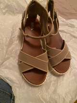 Mia Women's Evana Platform Sandal Cognac - Image 3
