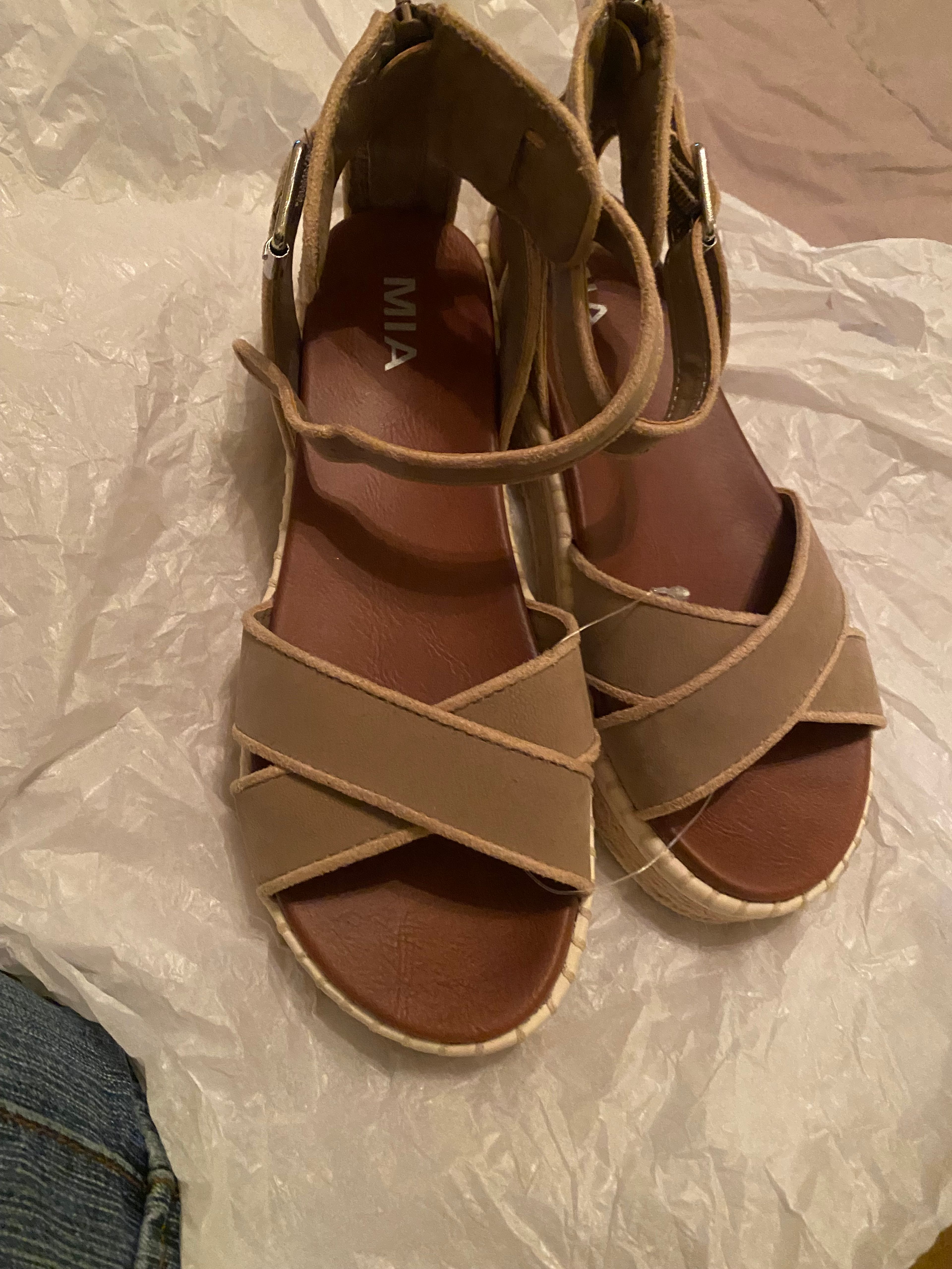 Mia Women's Evana Platform Sandal Cognac - Image 3