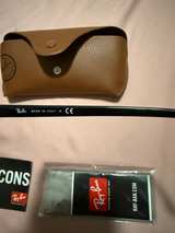 Blue-Violet Light Ray-Ban Clubmaster - Image 2