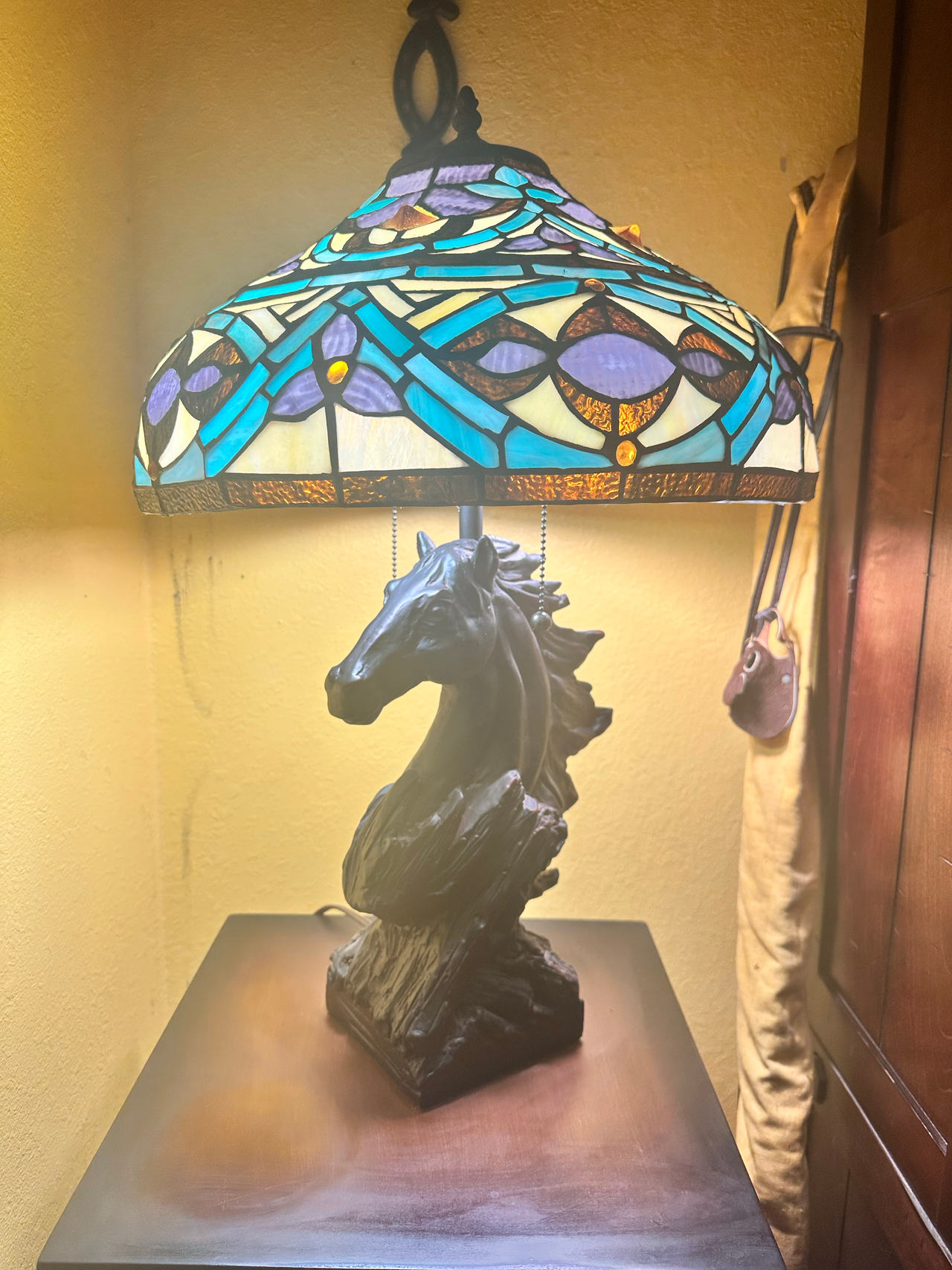 Tiffany Style Stained Glass Horse Table Lamp