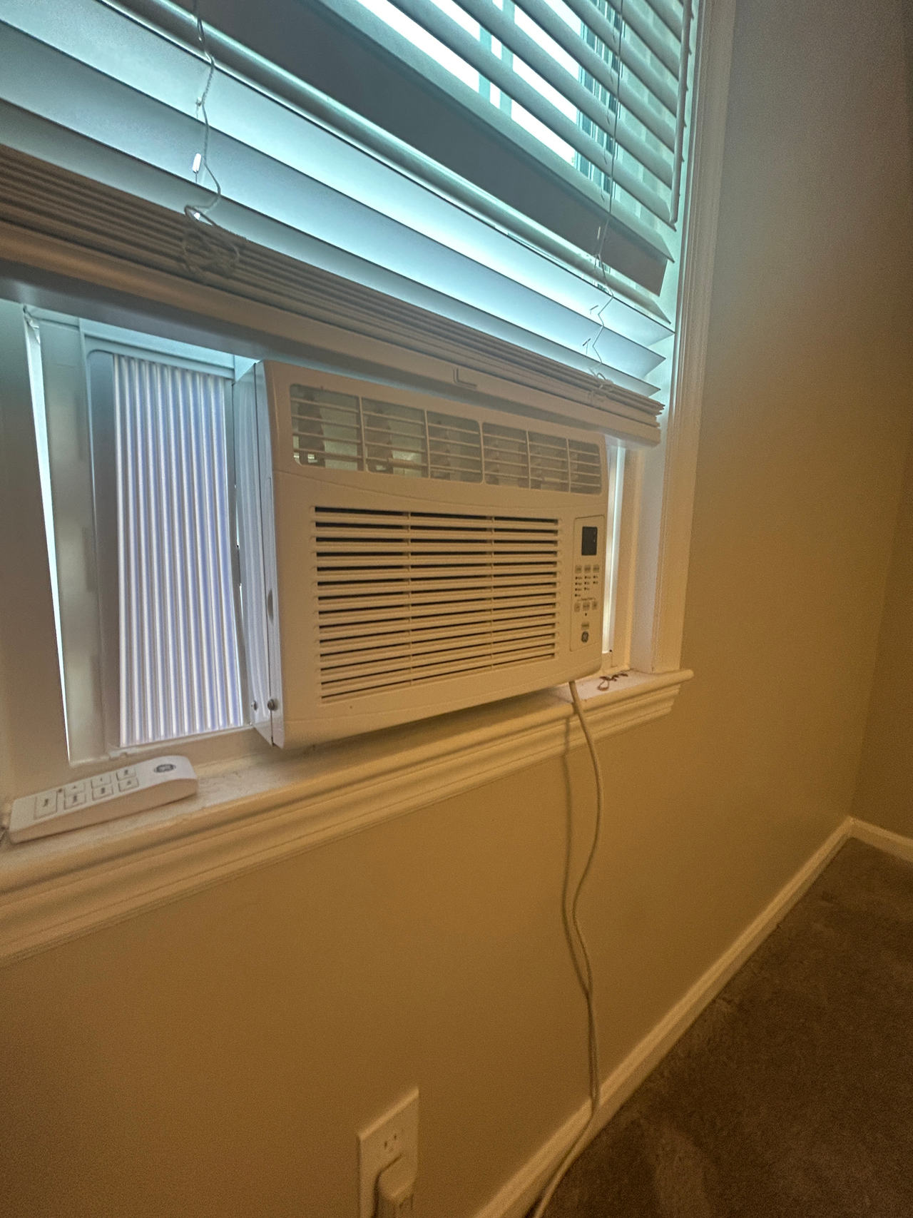 Window Air Conditioner