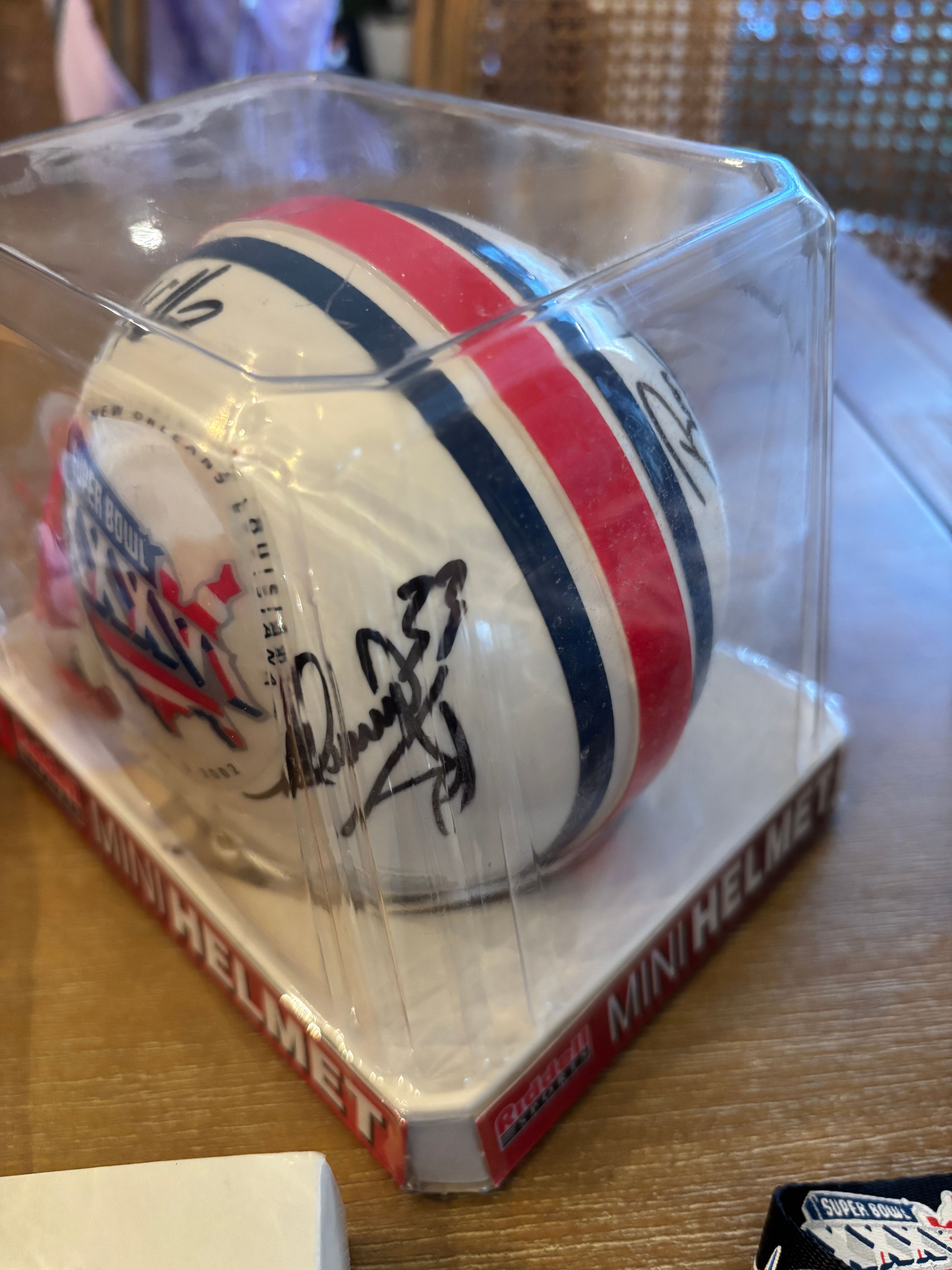 Super Bowl XXXVI New England Patriots Souvenir Lot - Image 4