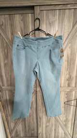 NWT Belle by Kim Gravel Flexible Pull-On Jeans 24W - Image 7