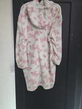 The Comfy Dream Oversized Hoodie Blanket Love Print - Image 1