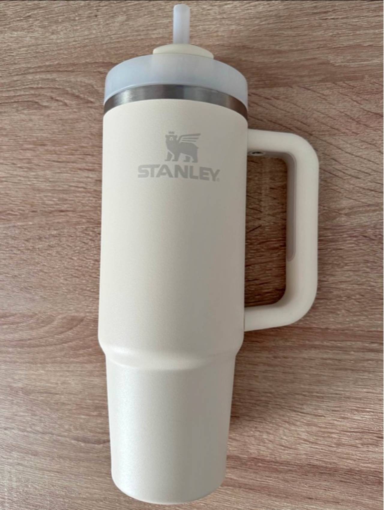 Stanley Quencher H2.0 FlowState Tumbler 40oz Cream