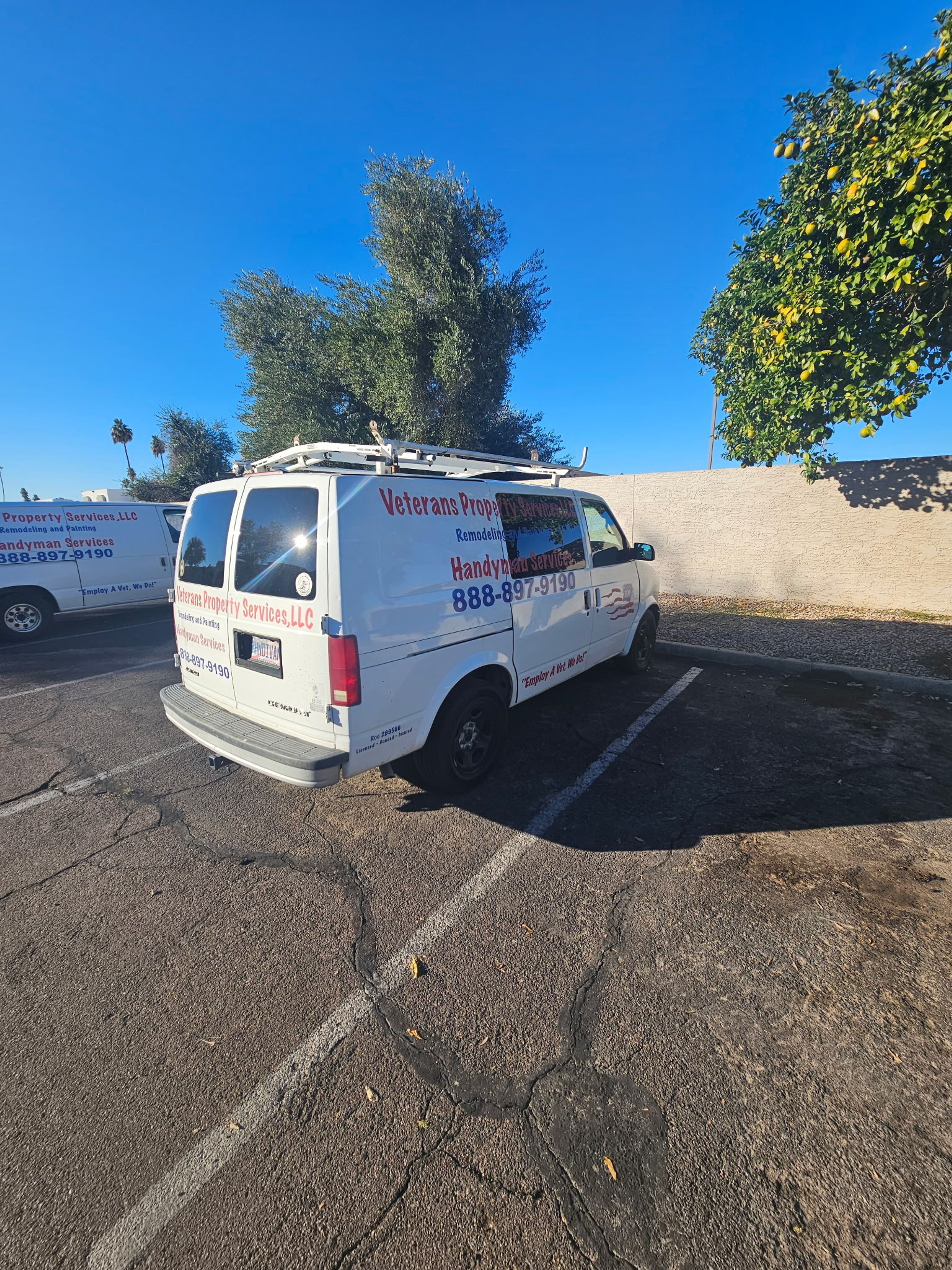 Chevy Work Van
Ladder rack shelving for painter handyman good tires need battery