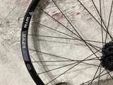 Bontrager Connection 27.5" Disc MTB Wheel - Image 2