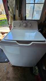 GE 4.2 cu. ft. Top Load Washer and Matching Electric Dryer - Image 3