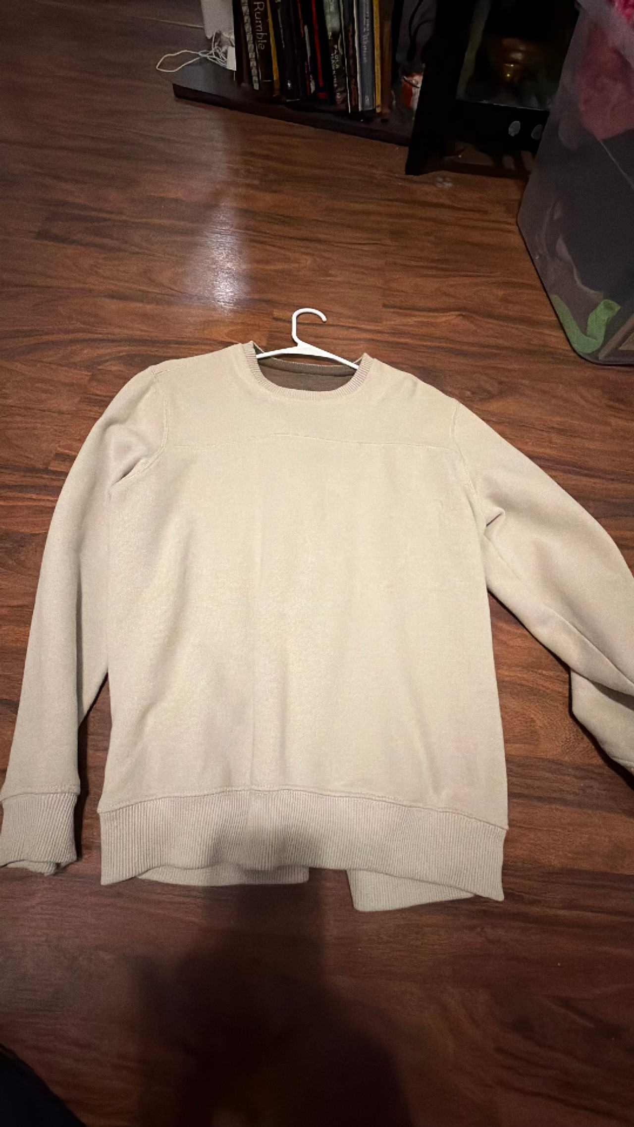 Arrow  Large Crew  Sweatshirt