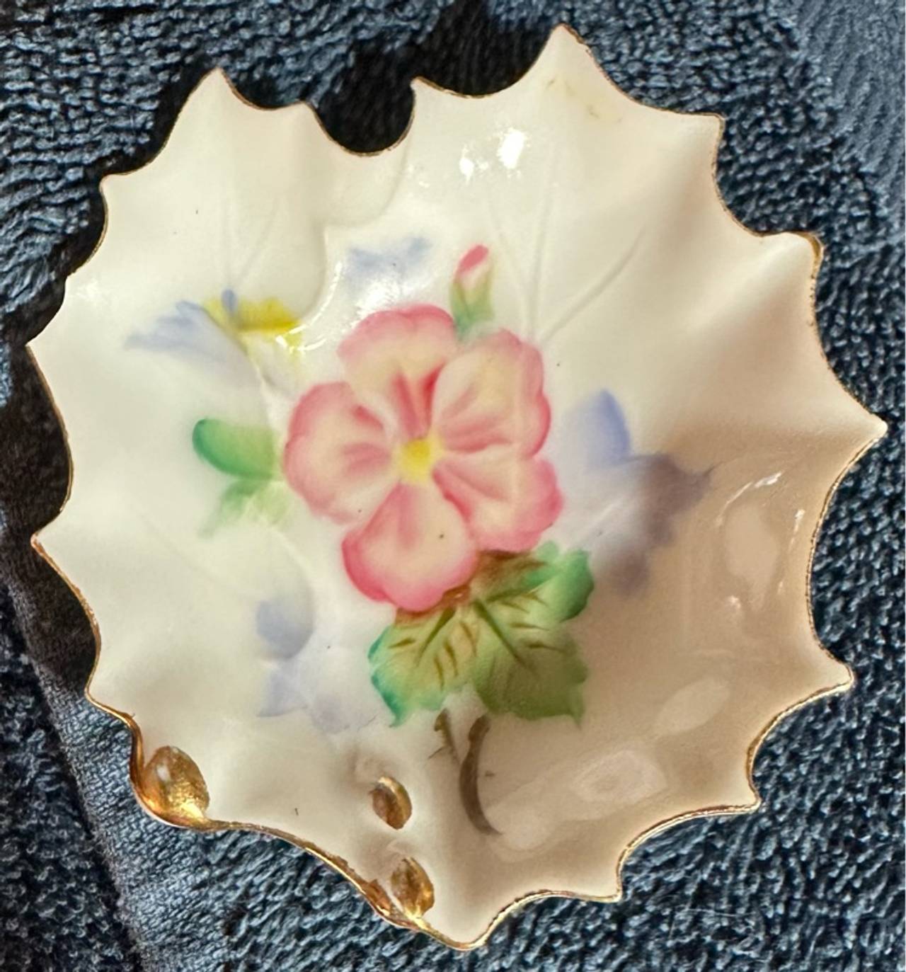 Lefton Vintage Hand-Painted Leaf-Shaped Trinket Tray