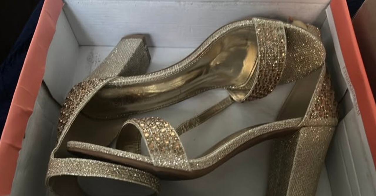 Wild Diva Adora-64 Gold Glitter Rhinestone Block Heel Sandals