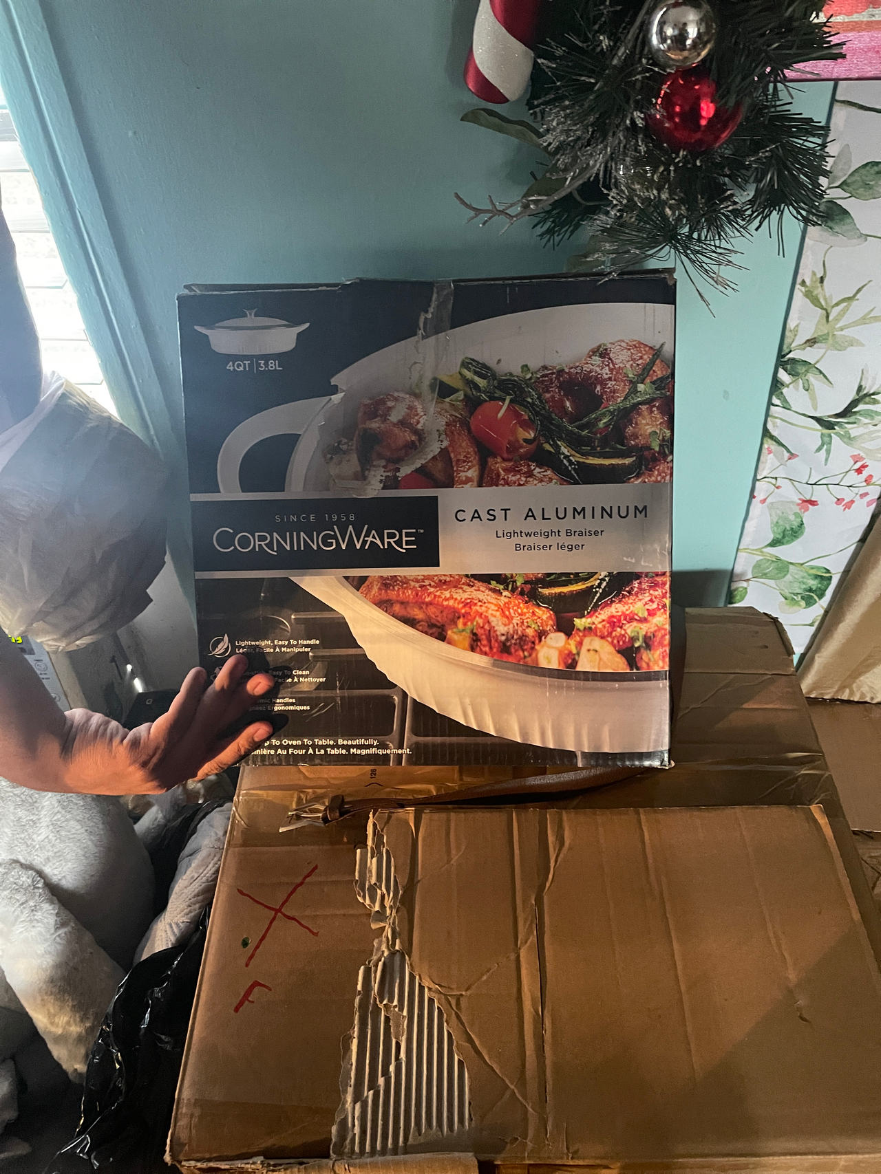 CorningWare Cast Aluminum Lightweight Braiser